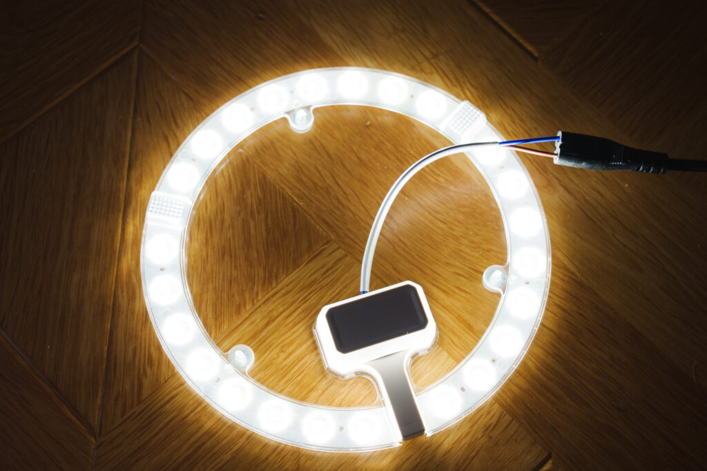 Fraunhofer ISE entwickelt Indoor Photovoltaik mit einer Effizienz von mehr als 40 Prozent